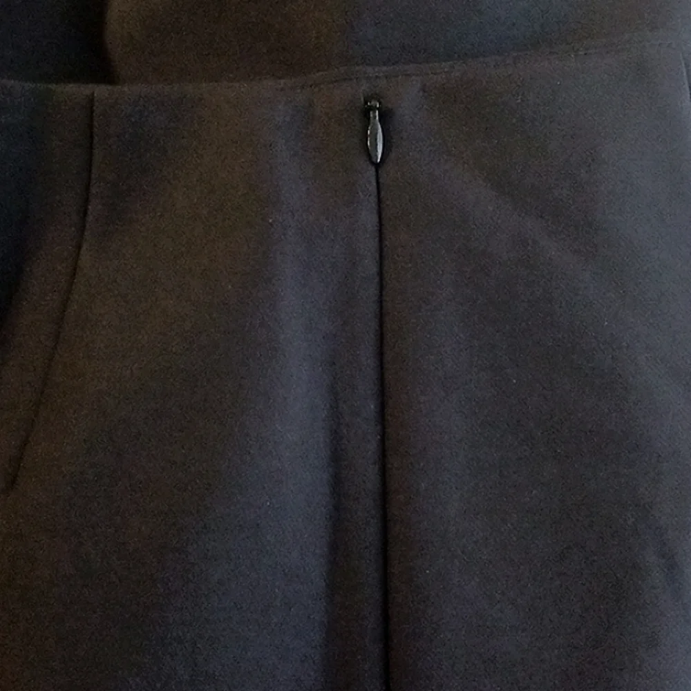 Talbot's NWT Black Pencil Skirt-Size 10-Career Wear - Picture 3 of 9